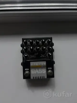 Предусилитель для бас-гитары AMT Bass Crunch BC-1