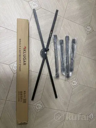 Подставка под синтезатор