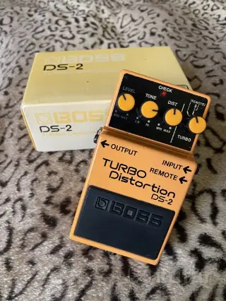 BOSS DS 2 Педаль