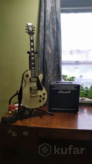 комбик Marshall mg15