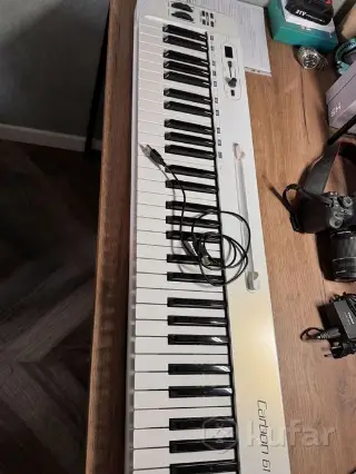 MIDI-клавиатура Samson Carbon 61 (Б/У)