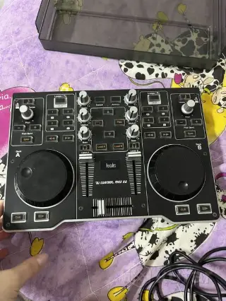 dj контроллер