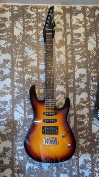 Электрогитара J&D (HSS, Sunburst)