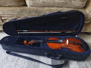 Продам скрипку 1/4