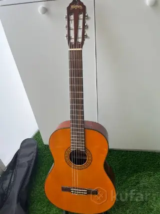 Классическая гитара Washburn C40