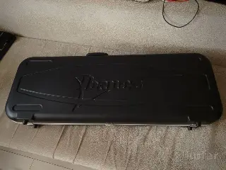 Кейс для электрогитары Ibanez m100c