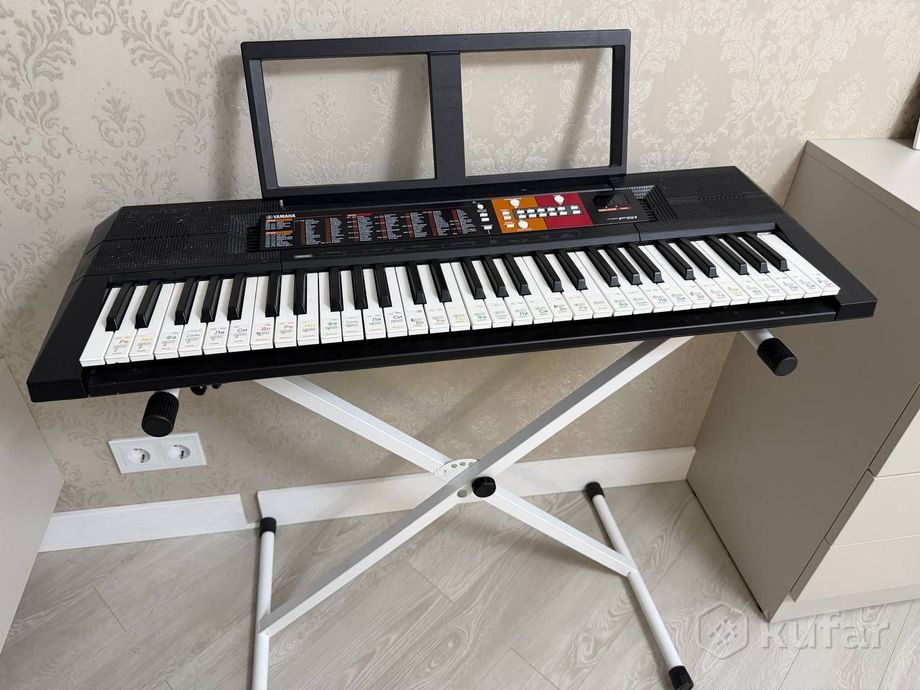 Синтезатор Yamaha PSR-F51
