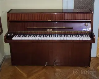 Пианино GEYER.