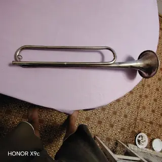 труба музыкальный инструмент
