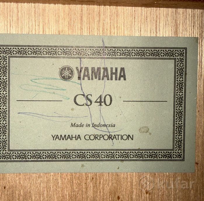 Классическая гитара Yamaha CS40 — фото 2