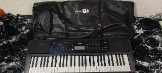 Синтезатор Yamaha psr-e383 + чехол
