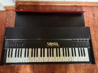Электронное пианино