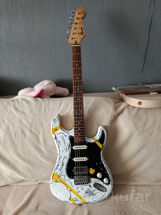 Fender squier stratocaster 2017, Indonesia — фото 1