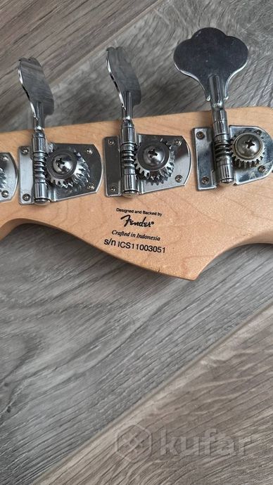 Squier Classic Vibe '70s Jazz Bass — фото 7