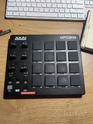 Драм-пад Akai MPD218