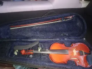 Скрипка 1/8