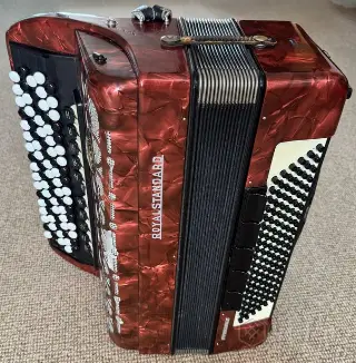 Баян Royalstandart (Германия)