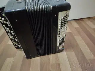 Баян