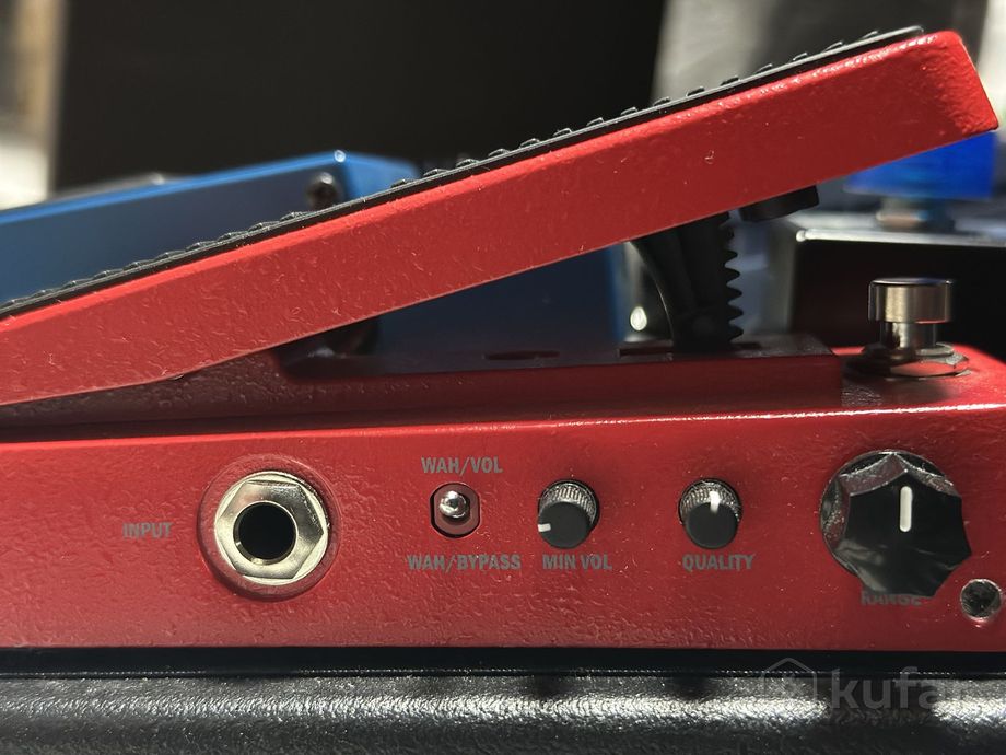 Квакушка Joyo Wah 2 «Wah-Wah» и педаль громкости — фото 2
