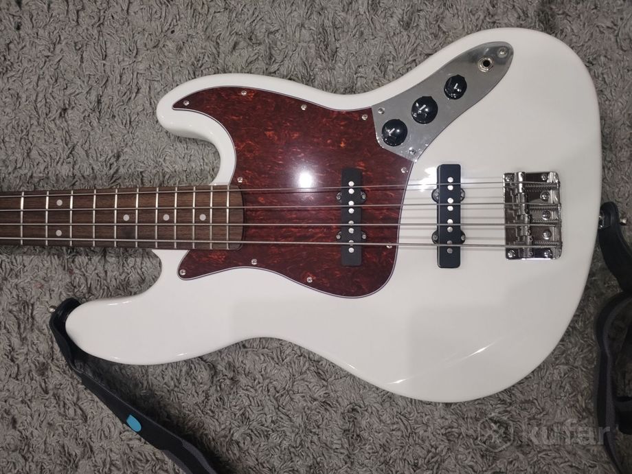 Бас гитара Squier — фото 2