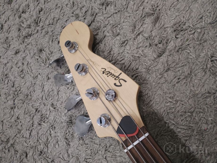 Бас гитара Squier — фото 3
