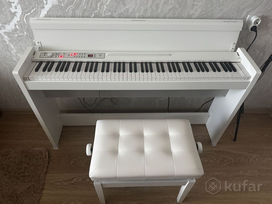 Цифровое пианино Korg LP-380U — фото 1