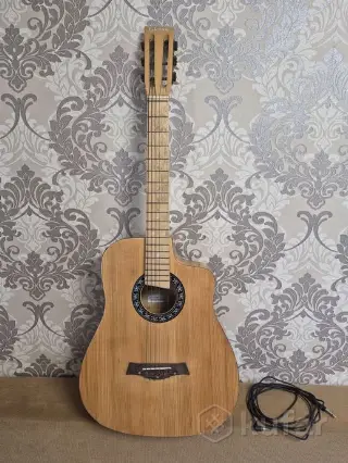 Электроакустическая гитара ''АККОРД''.
