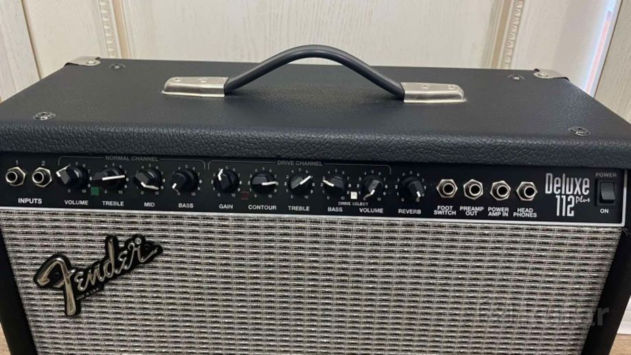 Гитарный комбоусилитель Fender Deluxe 112 plus — фото 2