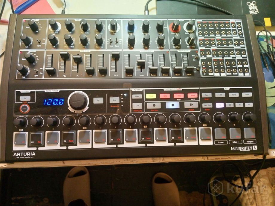 Синтезатор Arturia Minibrute 2s — фото 2