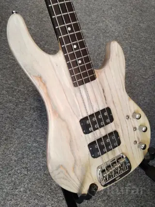 G&L tribute L-2000 (japan)
