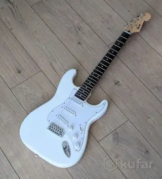Электрогитара Fender Squier Stratocaster