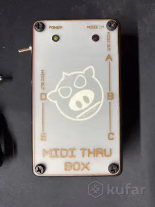 MIDI THRU BOX 1X5 ACTIVE