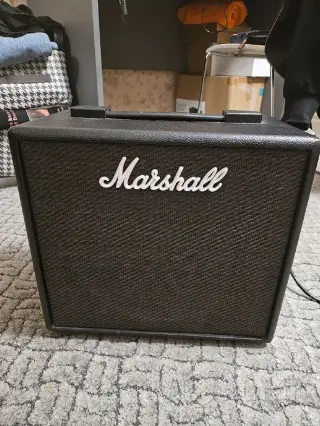 Гитарный комбоусилитель Marshall Code 25