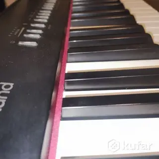 Roland FP-30 пианино электронное + стойка ДВП