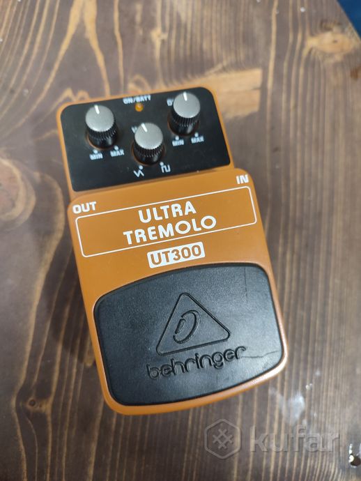 Педаль Behringer Ultra Tremolo UT300 — фото 1