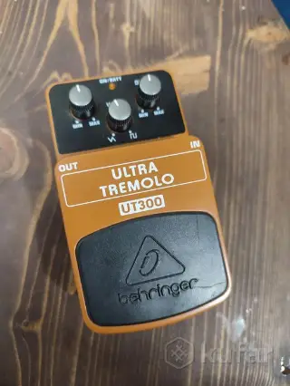 Педаль Behringer Ultra Tremolo UT300