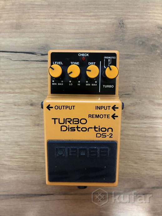 Boss DS-2. Педаль эффектов.