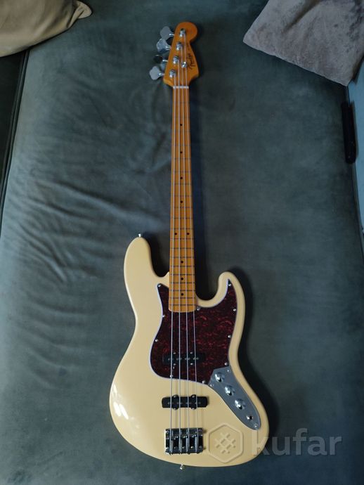 бас гитара Fender Player Plus Active Jazz Bass — фото 1