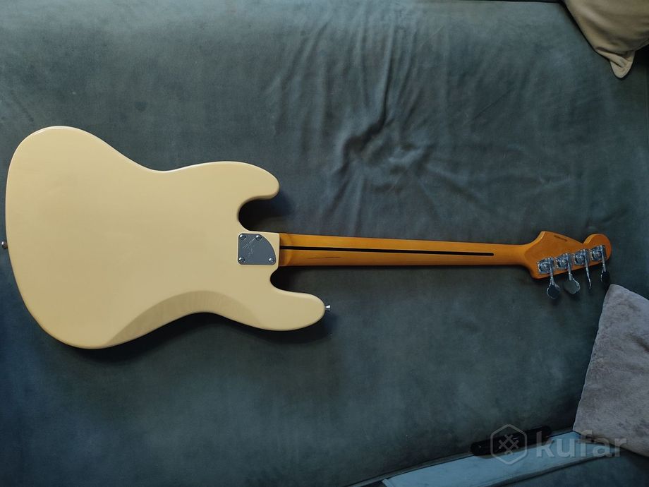 бас гитара Fender Player Plus Active Jazz Bass — фото 2