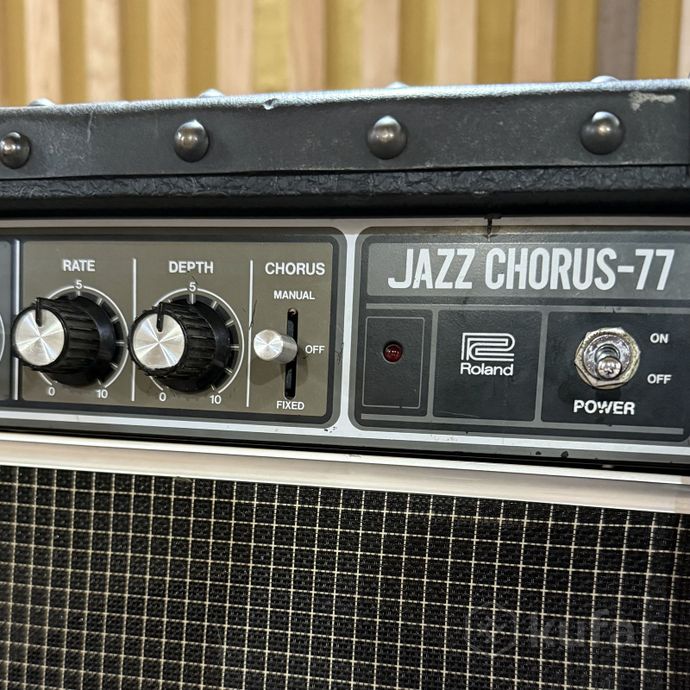 ROLAND JAZZ CHORUS 77 — фото 4