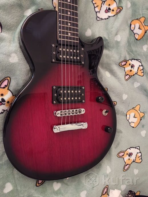 Электрогитара Les Paul (обслужена, новые струны) — фото 1