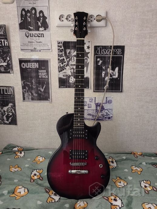 Электрогитара Les Paul (обслужена, новые струны) — фото 2