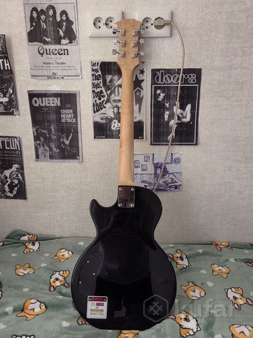 Электрогитара Les Paul (обслужена, новые струны) — фото 3