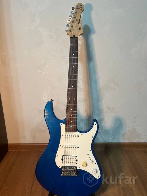 Электрогитара Yamaha Pacifica 012 — фото 1