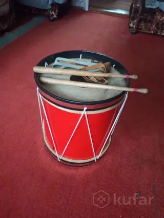барабан с палочками
