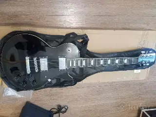 Электрогитара Les Paul Fabio