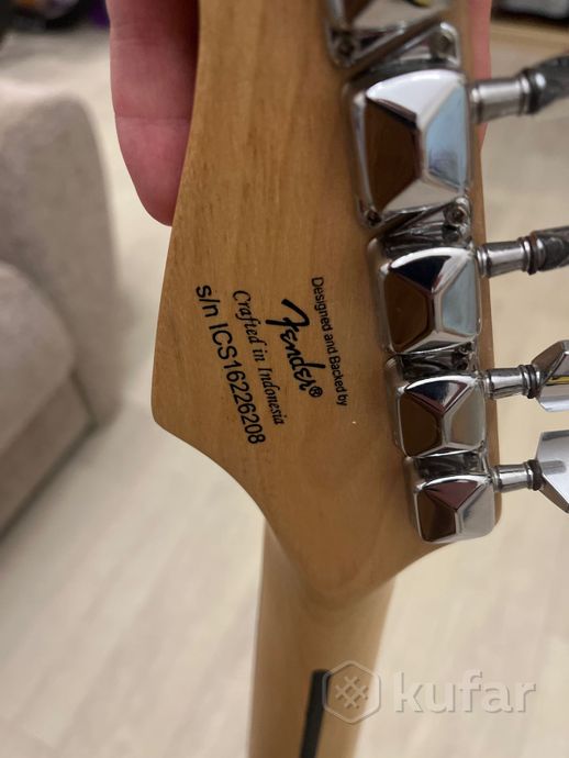 Электрогитара Fender Squier (реплика) — фото 4