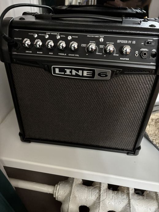Line 6 Spider IV 15
