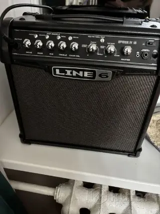 Line 6 Spider IV 15