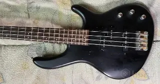 Бас Cort Action PJ